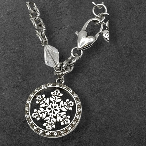Brighton Silvertone Clear Crystal Beads And Snowflake Charm Chain Bracelet 0795 - Picture 3 of 8